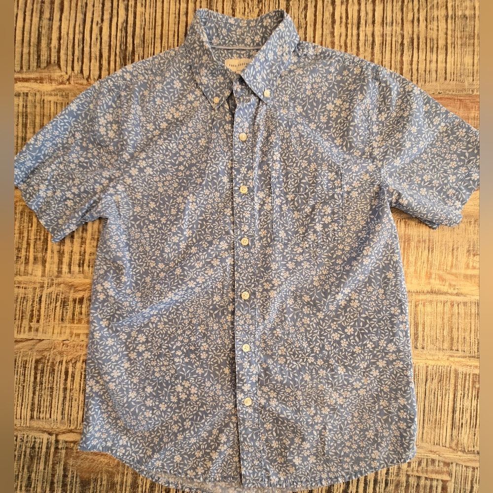 Blue and White Casual Button Down Shirt with Abstract Print